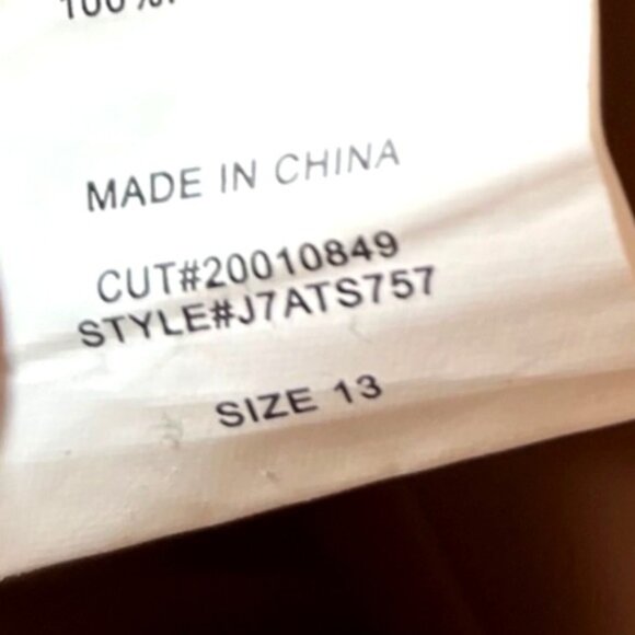 Metallic Gold Evening Gown By B. Smart With Plunging Back V-Neckline Adjustable - Picture 9 of 9